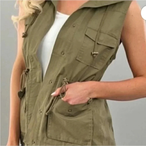 Filly Flair Vest - Picture 1 of 7
